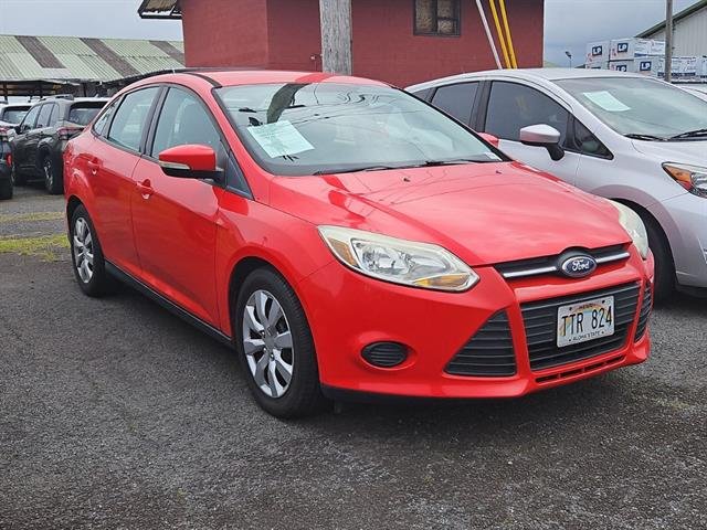 Used 2013 Race Red Ford SE image 3
