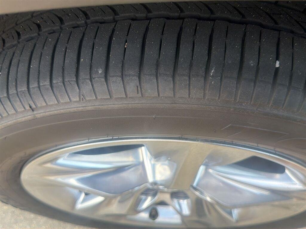 Used 2019 Toasted Walnut Pearl Toyota Limited image 5
