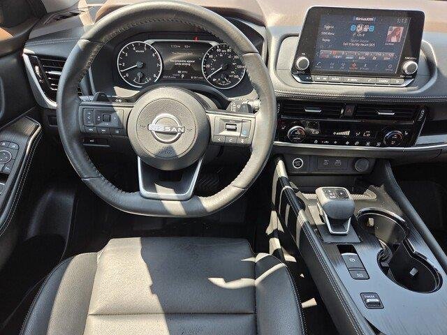 Used 2023 Pearl White Tricoat Nissan SL image 22