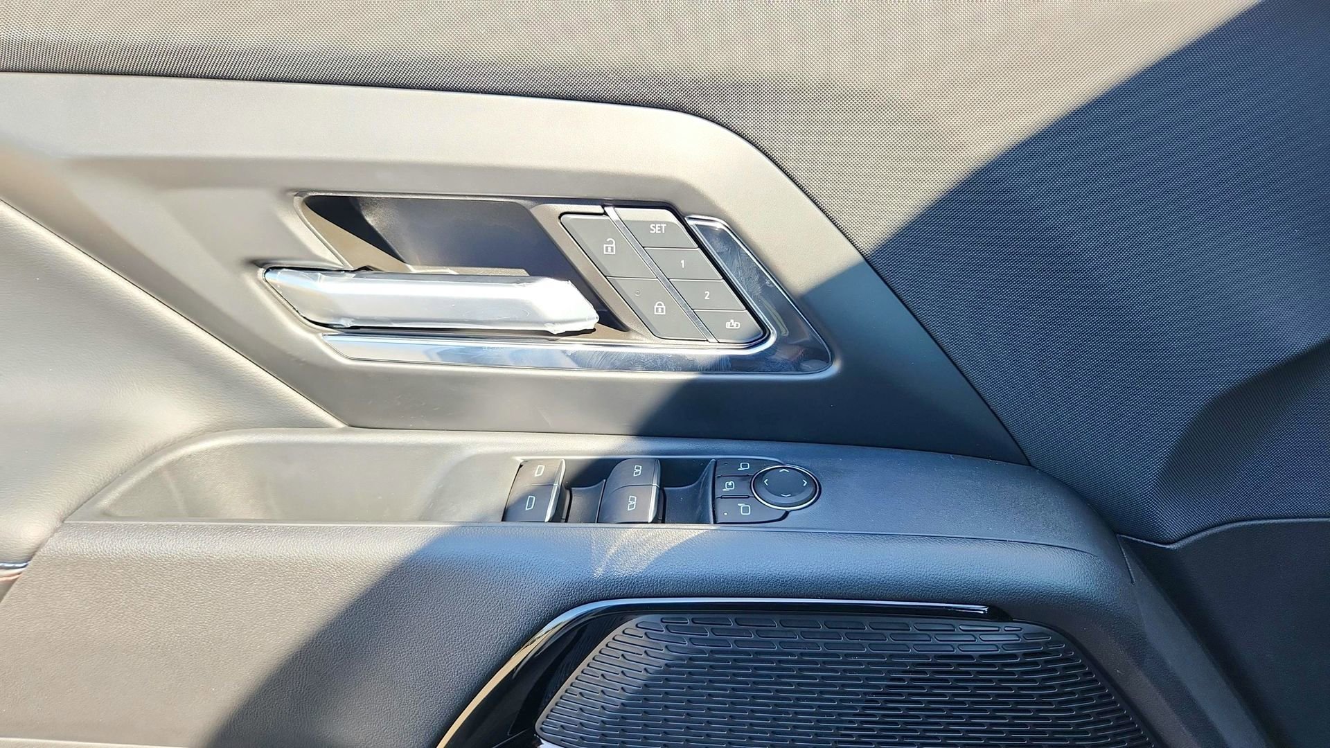 2024 Chevrolet Silverado EV RST - Photo 38