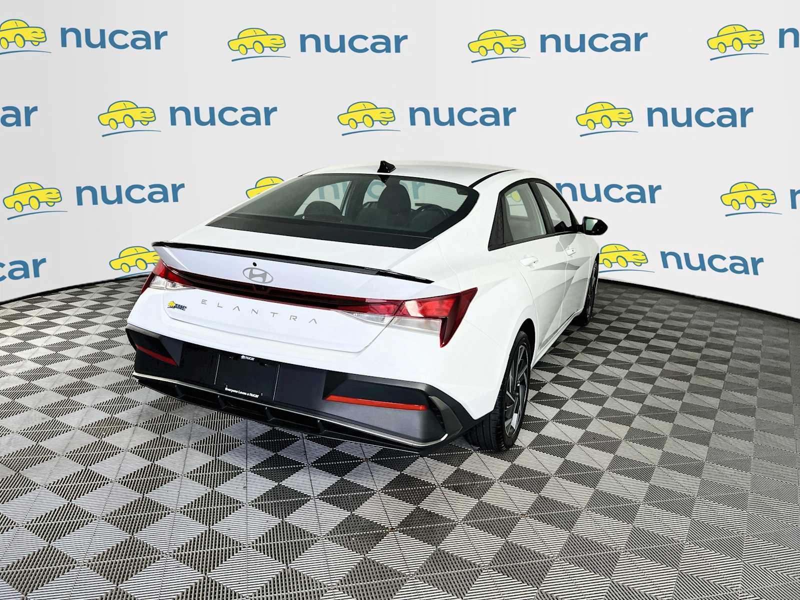 Used 2025 Serenity White Hyundai SEL Sport image 7