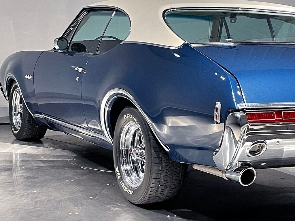 Used 1968  Oldsmobile Supreme image 15