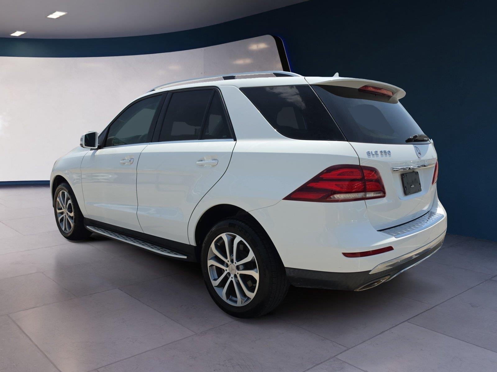 Used 2016 designo Diamond White Metallic Mercedes-Benz GLE 350 image 3