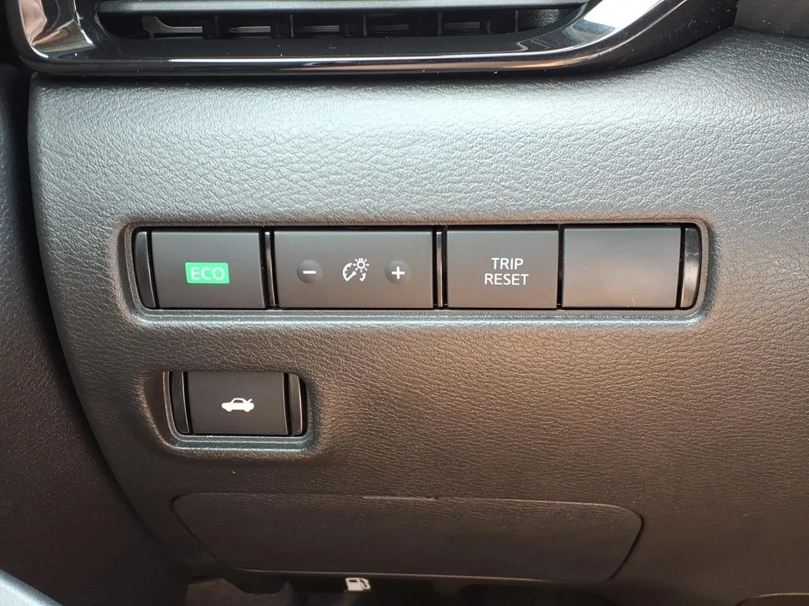 2025 Nissan Sentra SV Black at Robbins Nissan