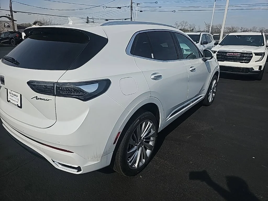 New 2026 Iridescent White Tricoat Buick Avenir image 5