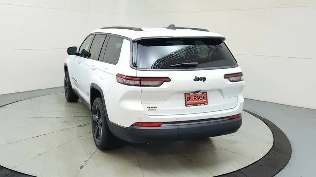 New 2026 Bright White Clear-Coat Exterior Paint Jeep Limited image 8