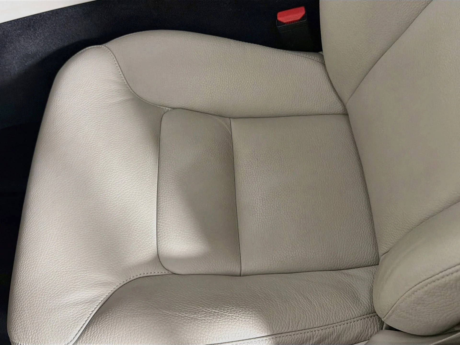 Used 2023 Gray Volvo B5 Plus Bright Theme image 19
