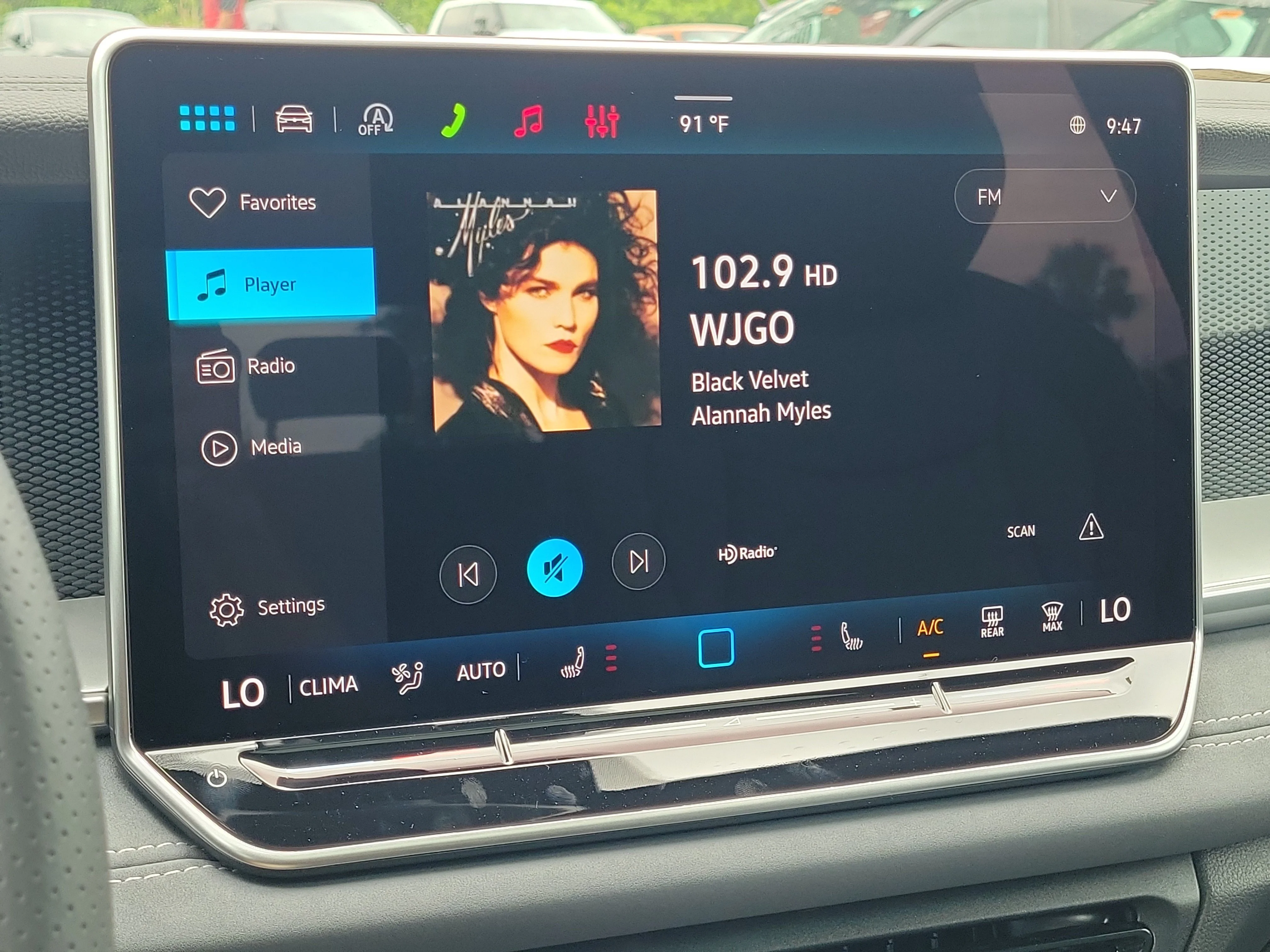New 2026 Blue Volkswagen 2.0T SE R-Line Black image 24