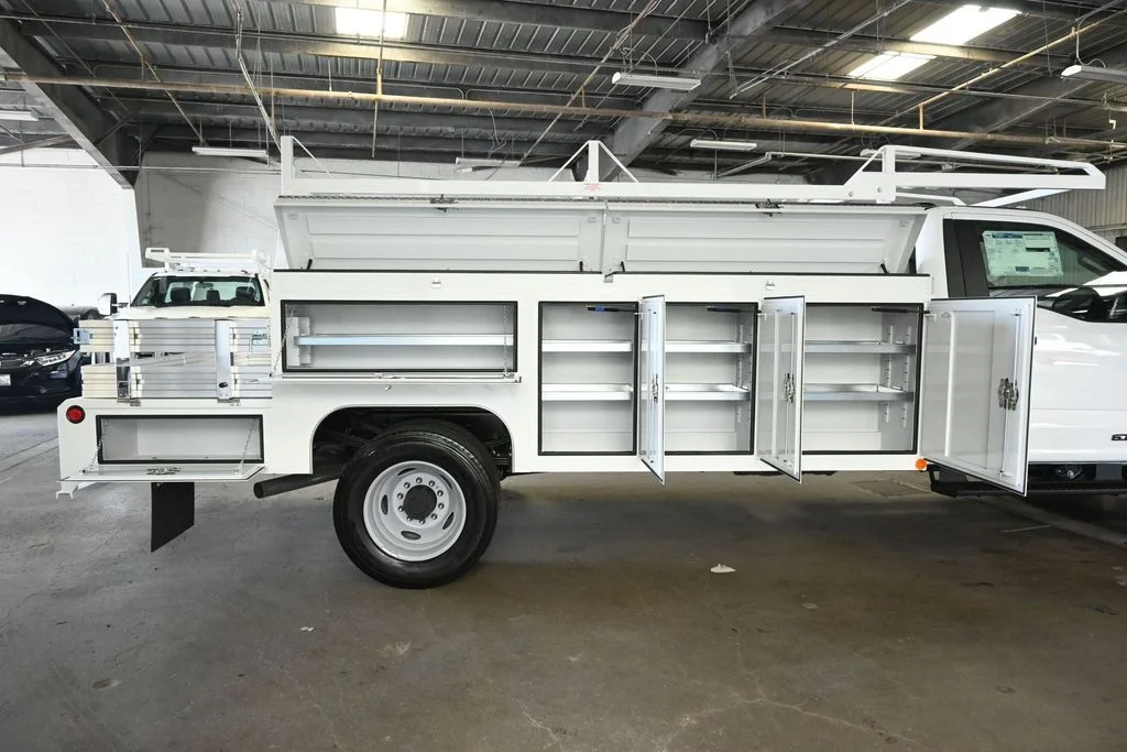 New 2026 Oxford White Ford XL image 35