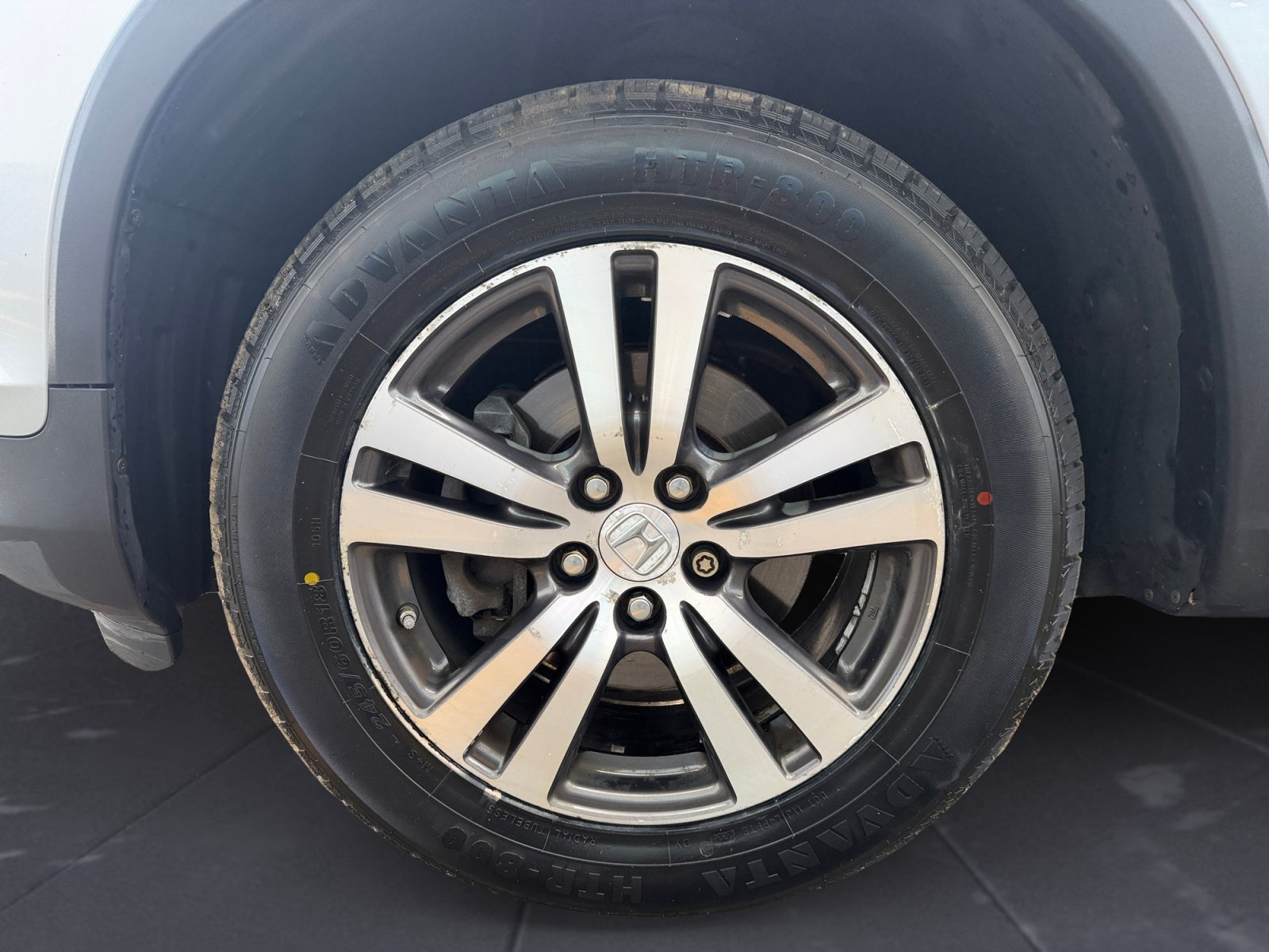 Certified Used 2018 Silver Honda EX-L image 44