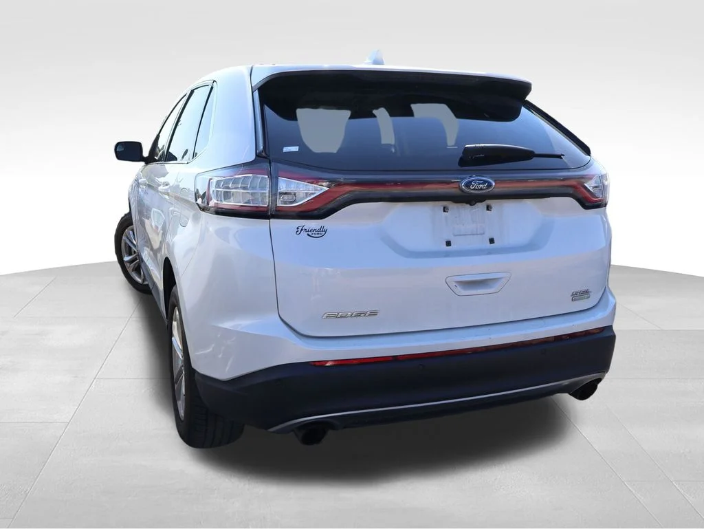 Used 2015 White Platinum Clearcoat Metallic Ford SEL image 25