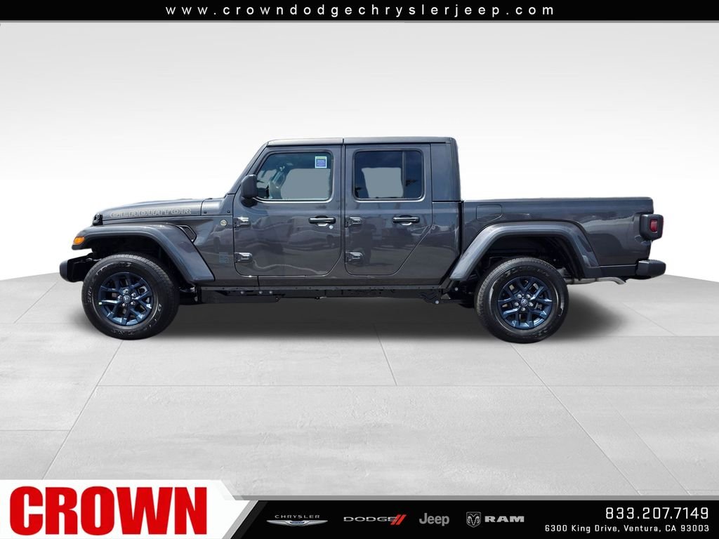 New 2026 Granite Crystal Metallic Clearcoat Jeep 85th Anniversary Edition image 8