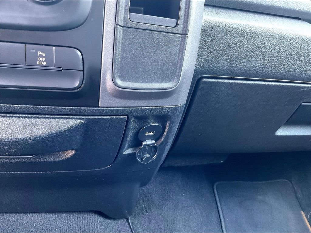Used 2018 Gray Ram Sport image 12