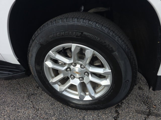 Used 2025 White Chevrolet LT image 11