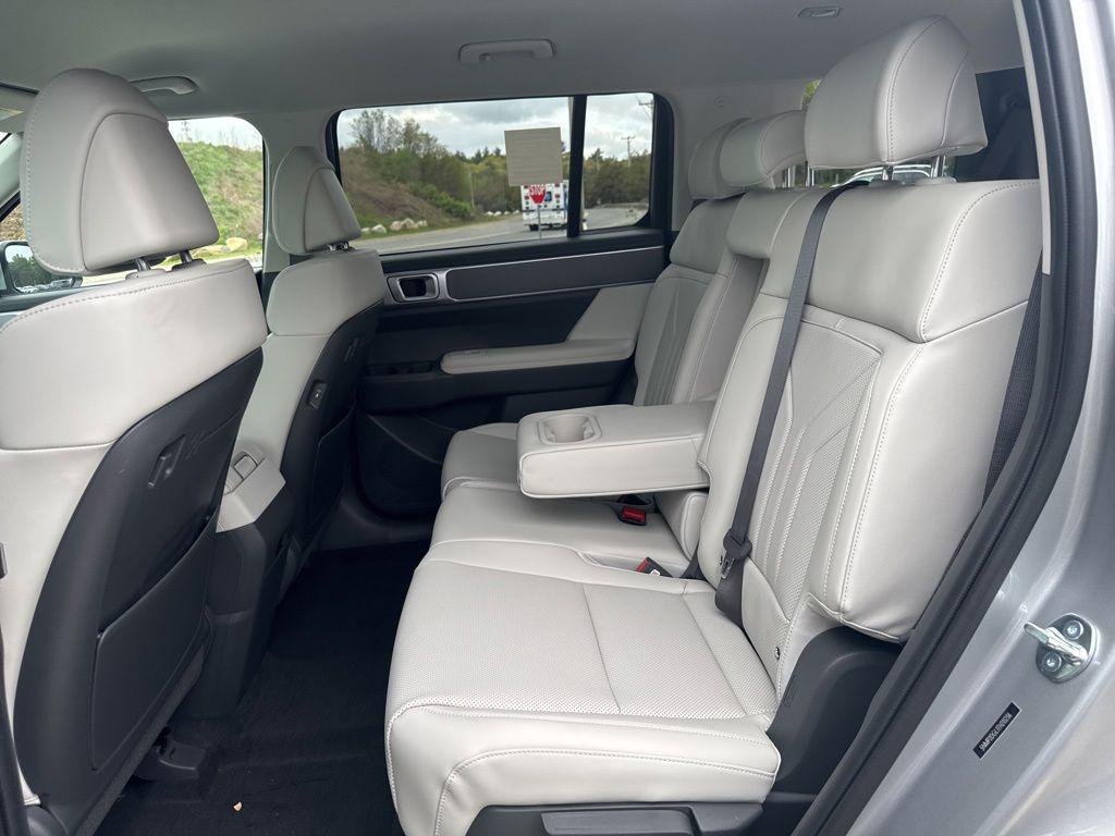 New 2026 Silver Hyundai SEL AWD image 26