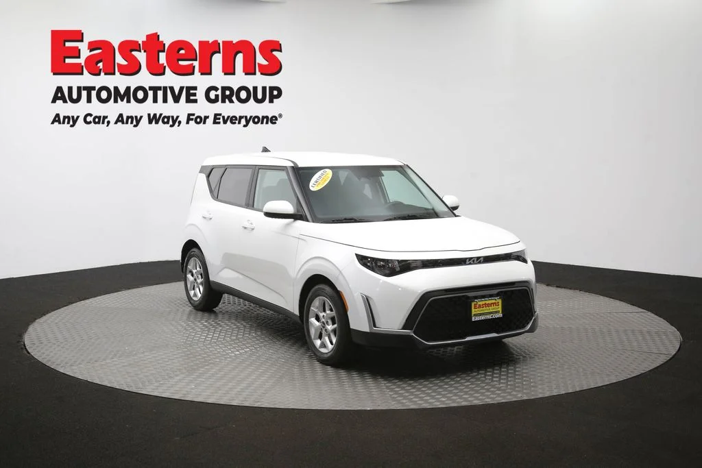 Used 2023 White Kia LX image 51