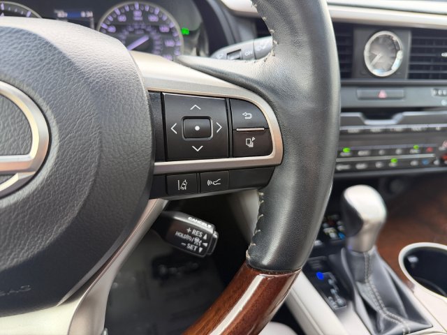 Used 2019 White Lexus 350 image 24