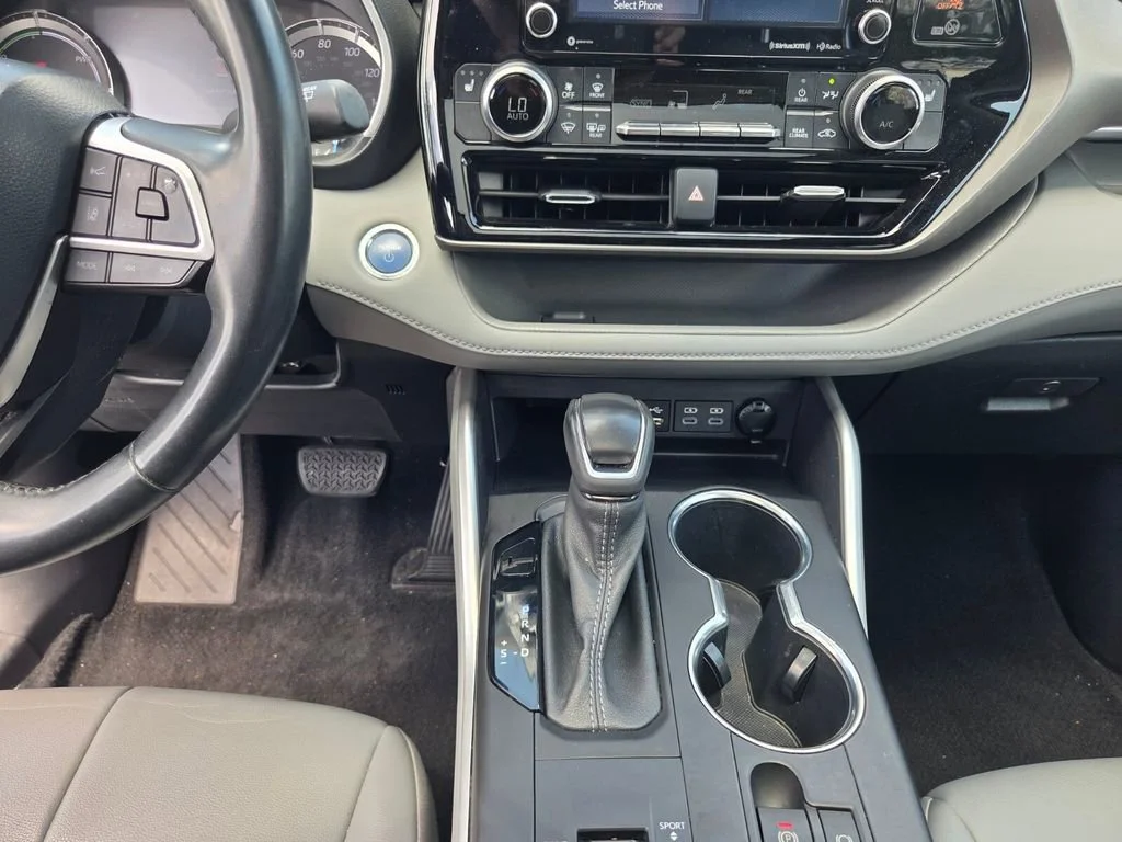 Used 2022 Magnetic Gray Metallic Toyota Hybrid XLE image 15