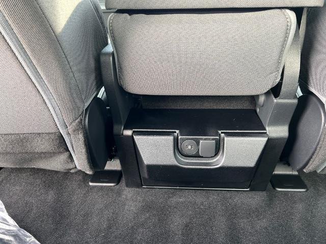 New 2026 Carbonized Gray Metallic Ford F-250® XL image 92