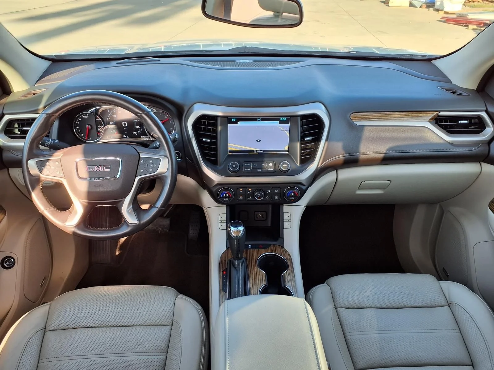 Used 2017 White GMC Denali image 10