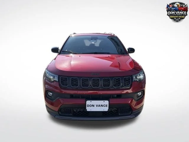 New 2026 Red Hot Pearlcoat Jeep Latitude image 8