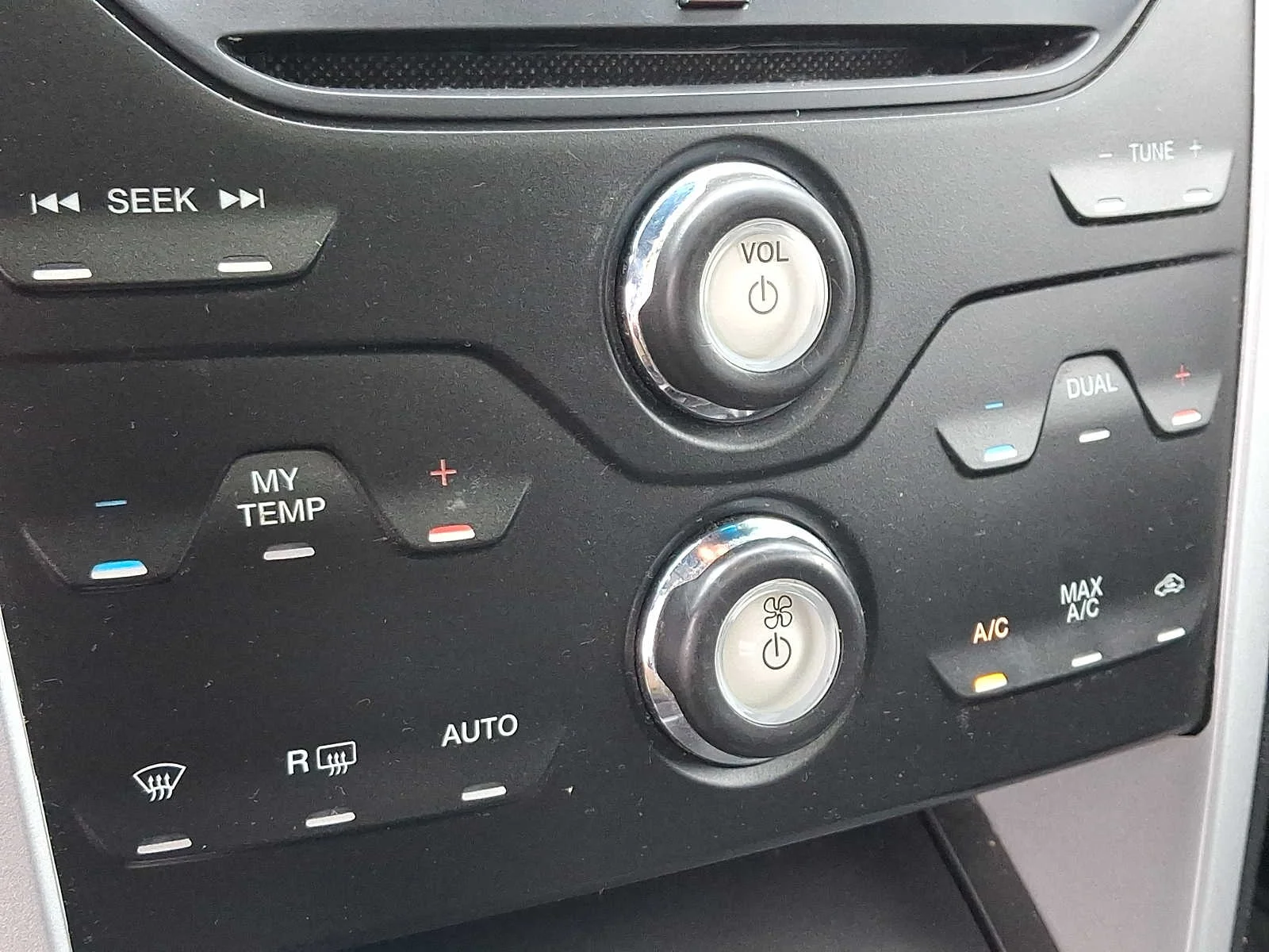 Used 2013 Tuxedo Black Metallic Ford XLT image 16