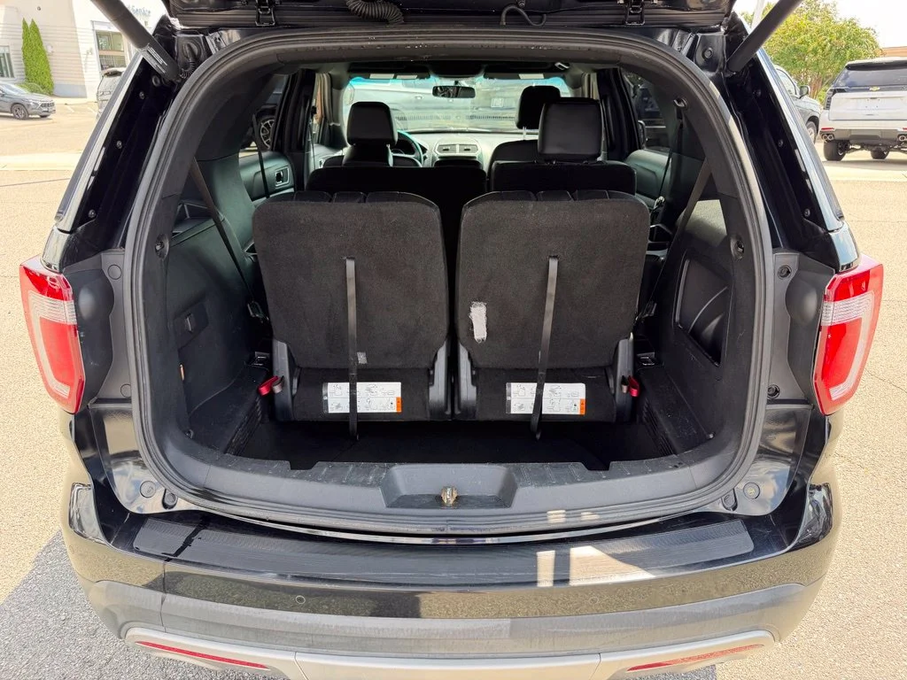 Used 2016 Black Ford XLT image 29