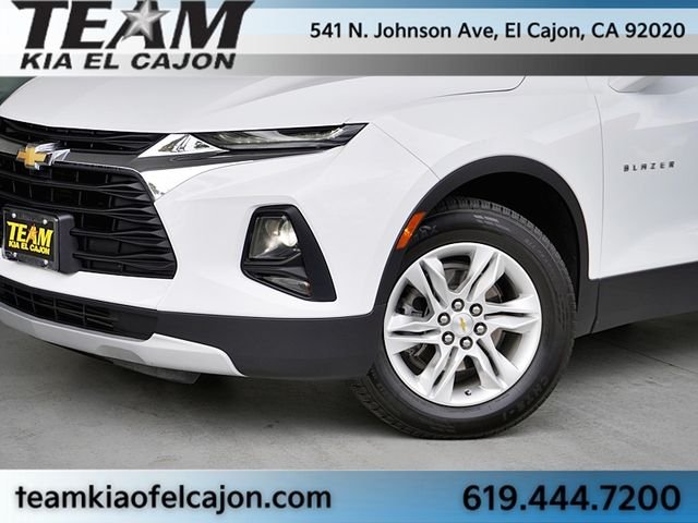 Used 2022 White Chevrolet LT image 3