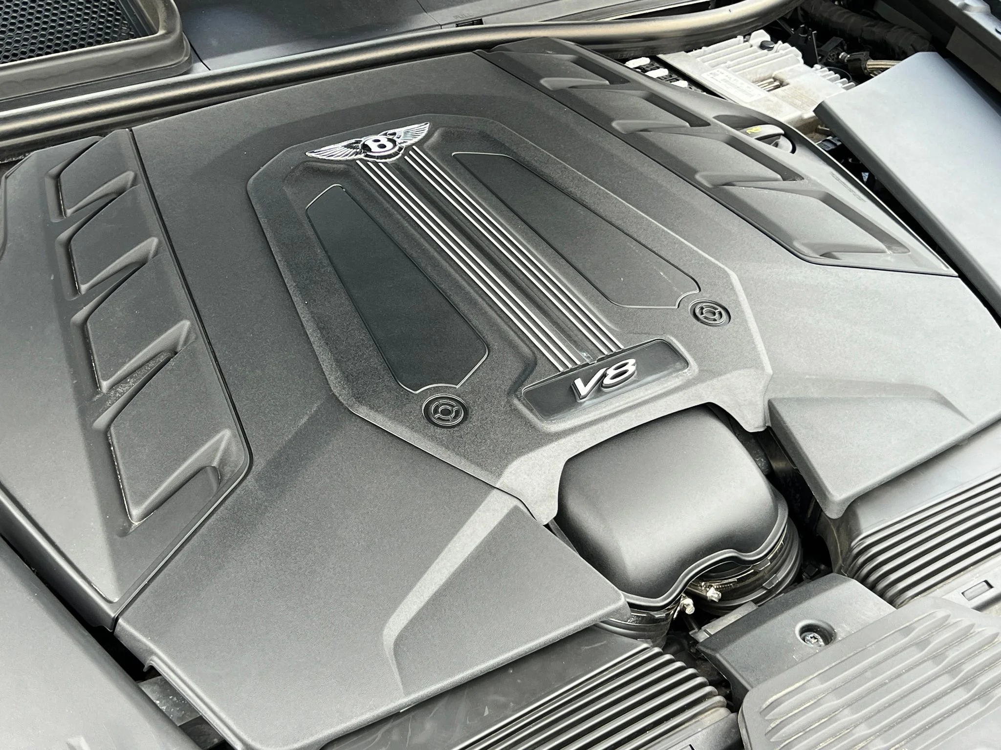 Used 2022 Black Bentley S image 41