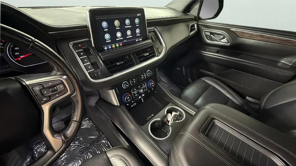 Used 2021 BLACK Chevrolet LT image 19