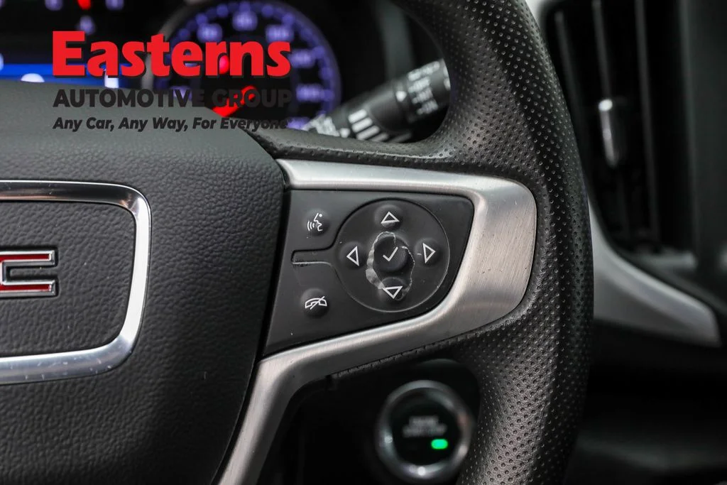 Used 2023 White GMC SLE image 15