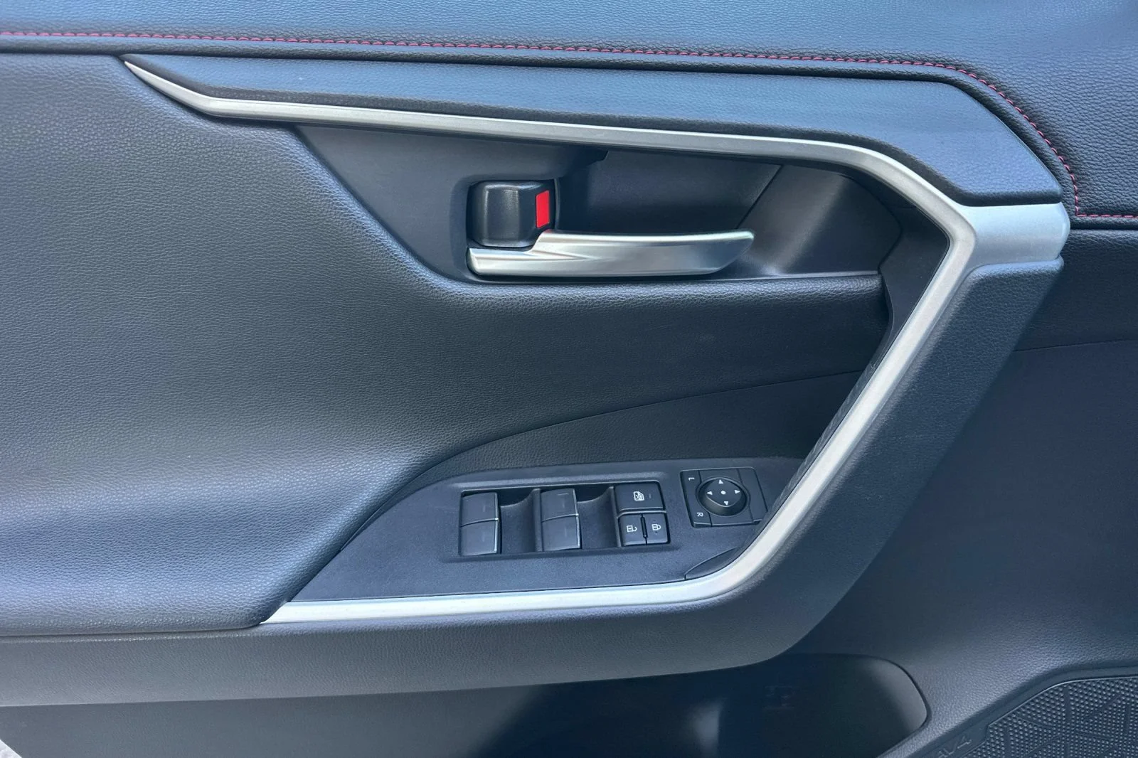 Used 2025  Toyota XSE image 11