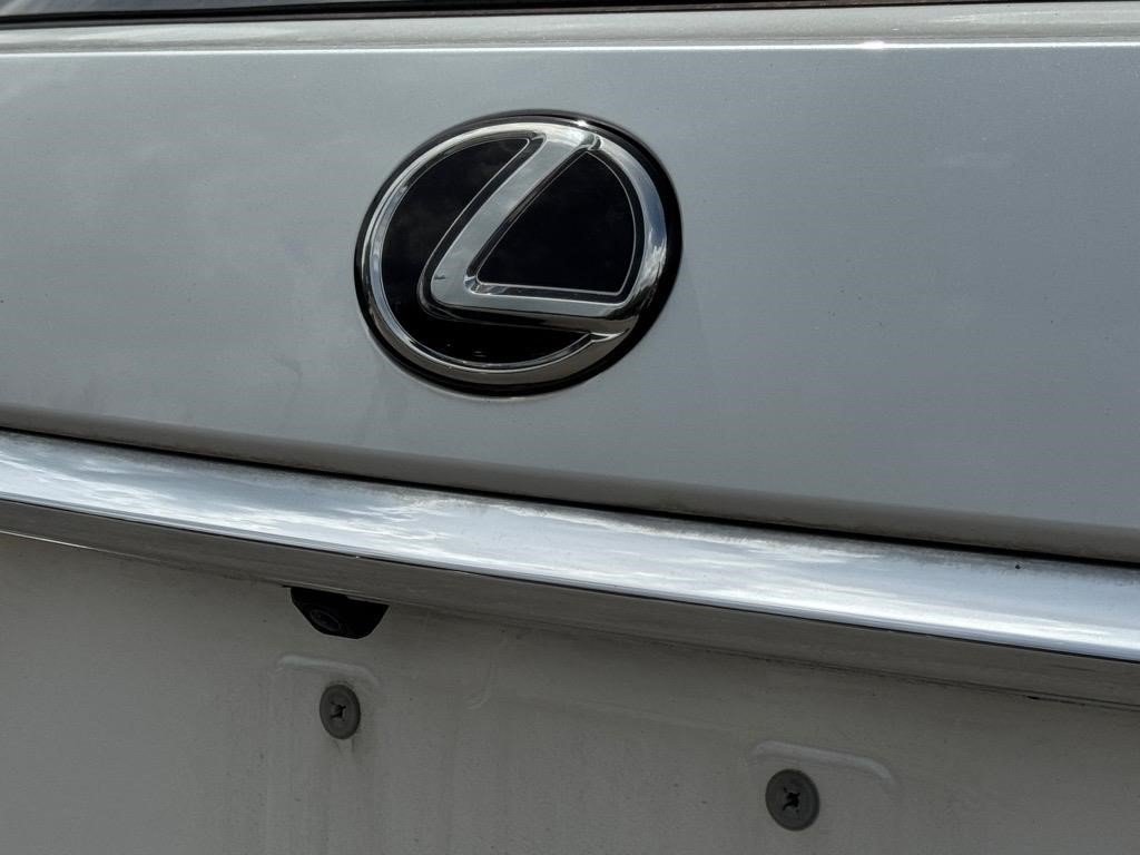 Used 2019 White Pearl Lexus RX 350 image 9