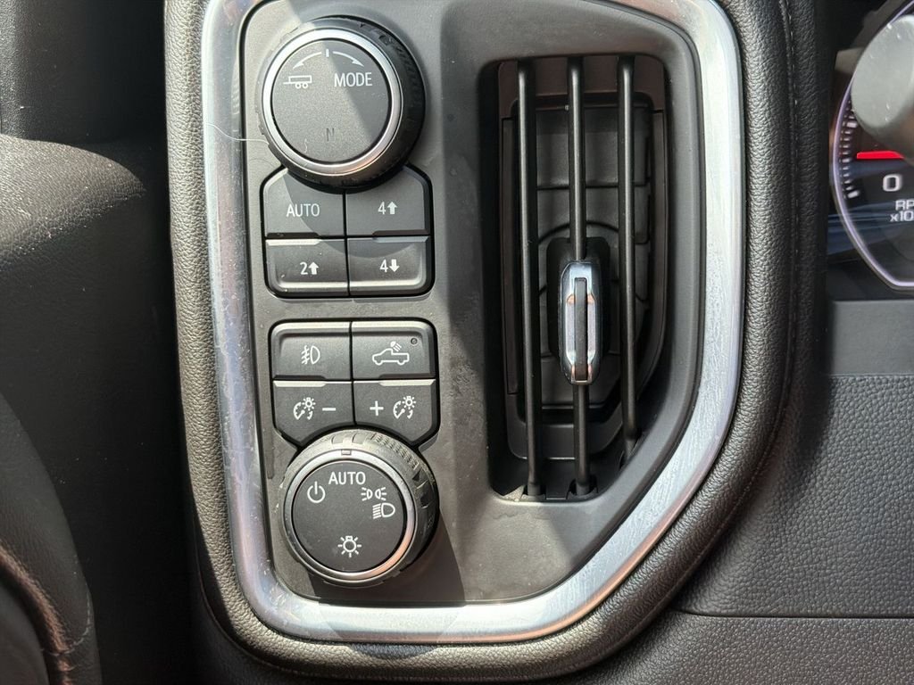 Used 2022 Black Chevrolet RST image 18