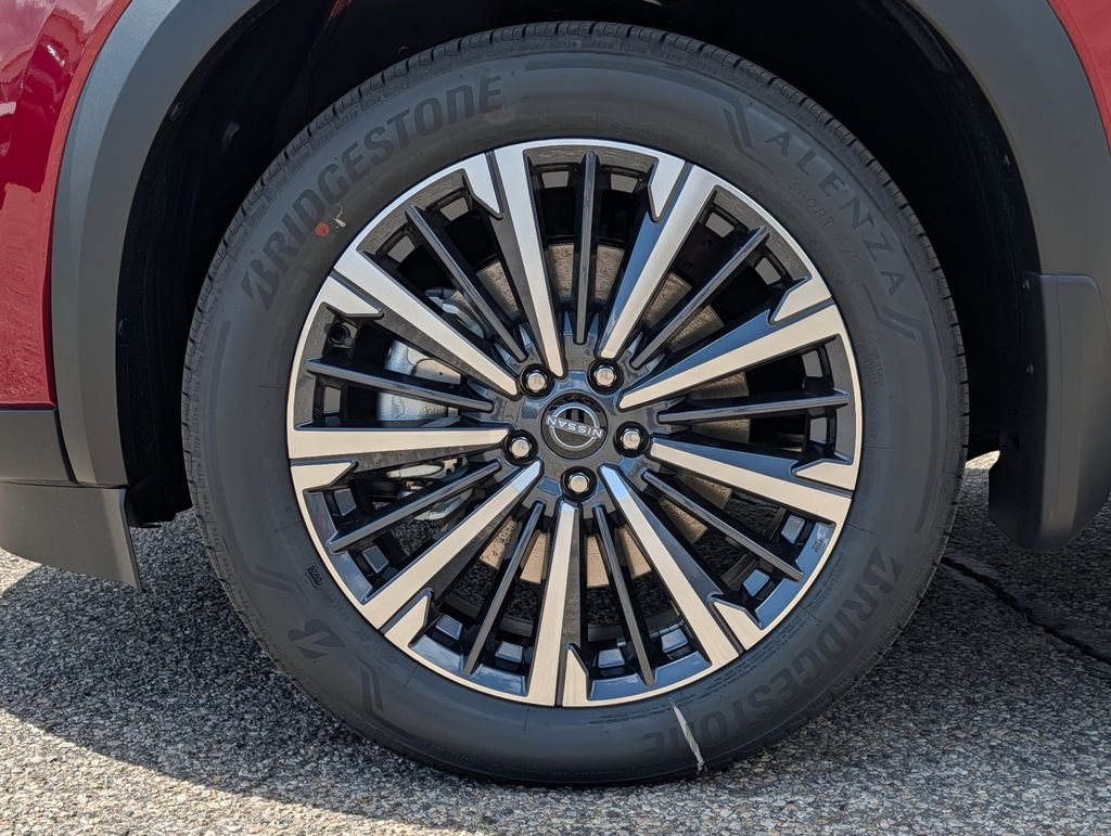 New 2026 Scarlet Ember Tintcoat Nissan Platinum image 4