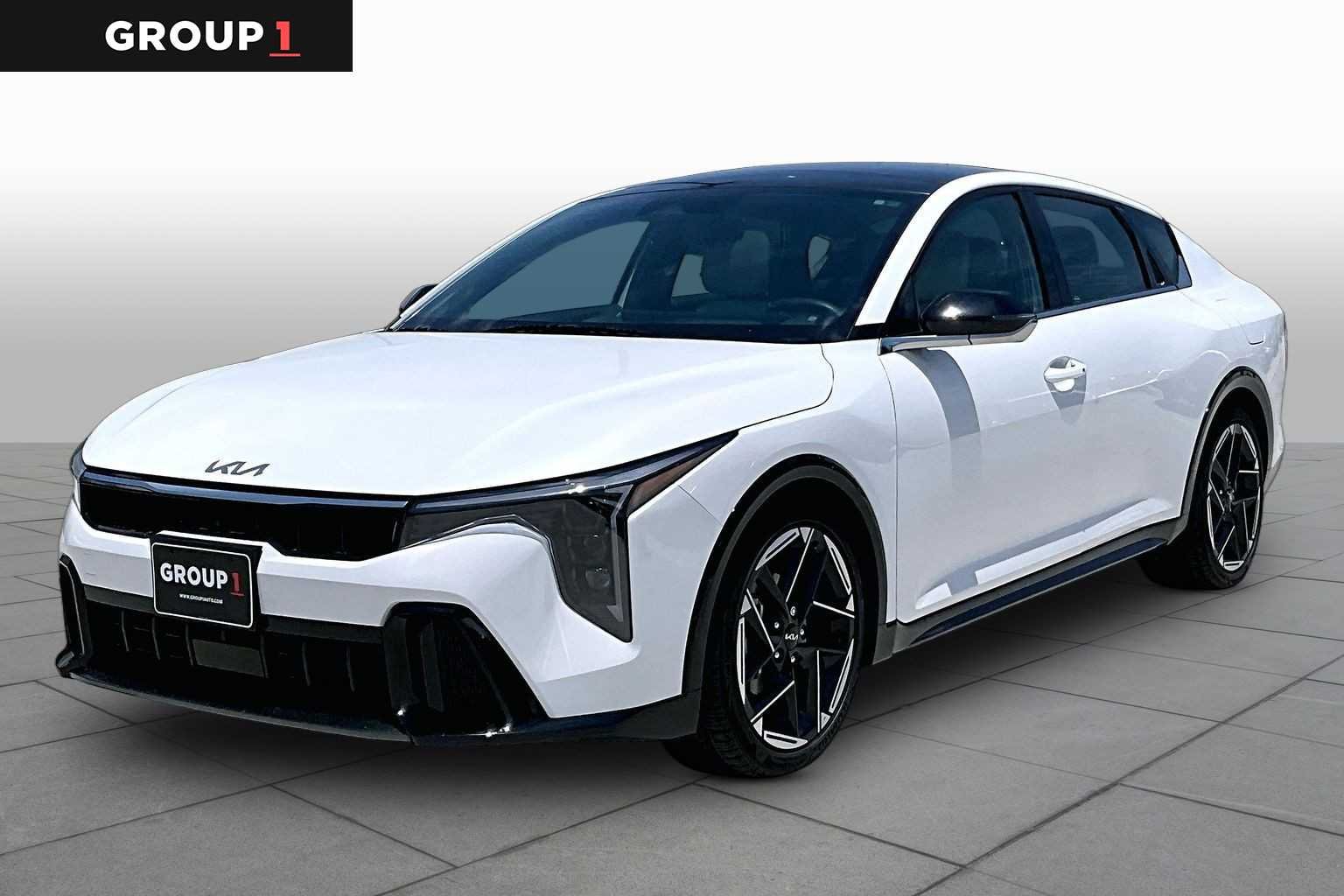2025 Kia K4 GT-Line AT's photo