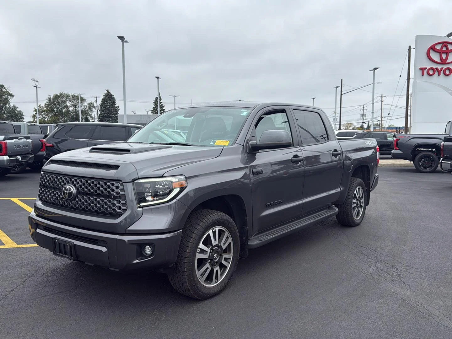 Used 2021 Magnetic Gray Metallic Toyota SR5 image 7
