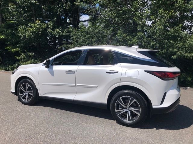 Certified Used 2024 White Pearl Lexus 350 Premium image 6