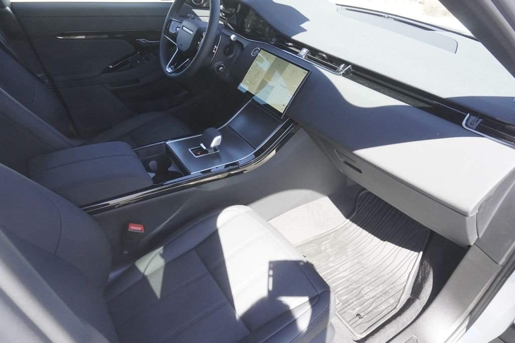 New 2026 Fuji White Land Rover S image 21