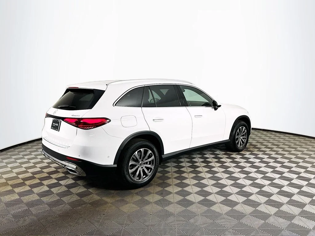 Used 2023 White Mercedes-Benz GLC 300 image 6