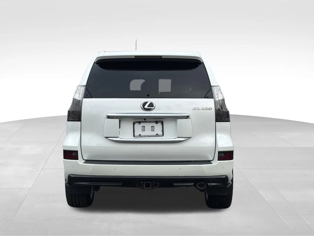 Used 2021 White Lexus 460 image 9