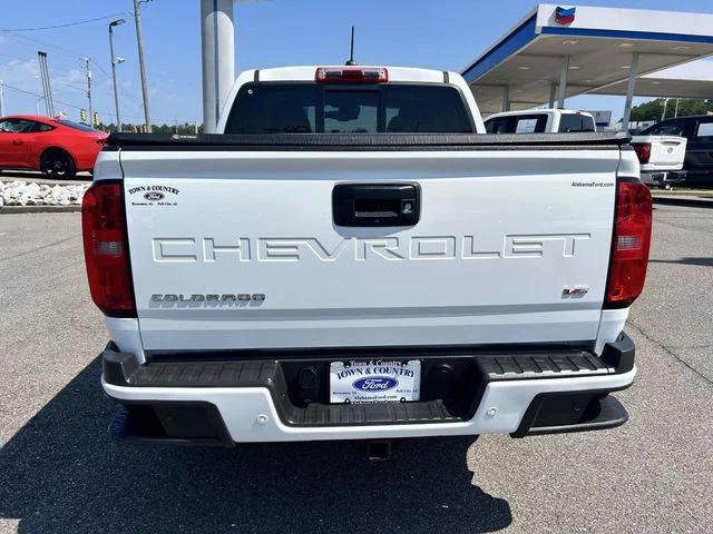 Used 2021 Summit White Chevrolet Z71 image 4