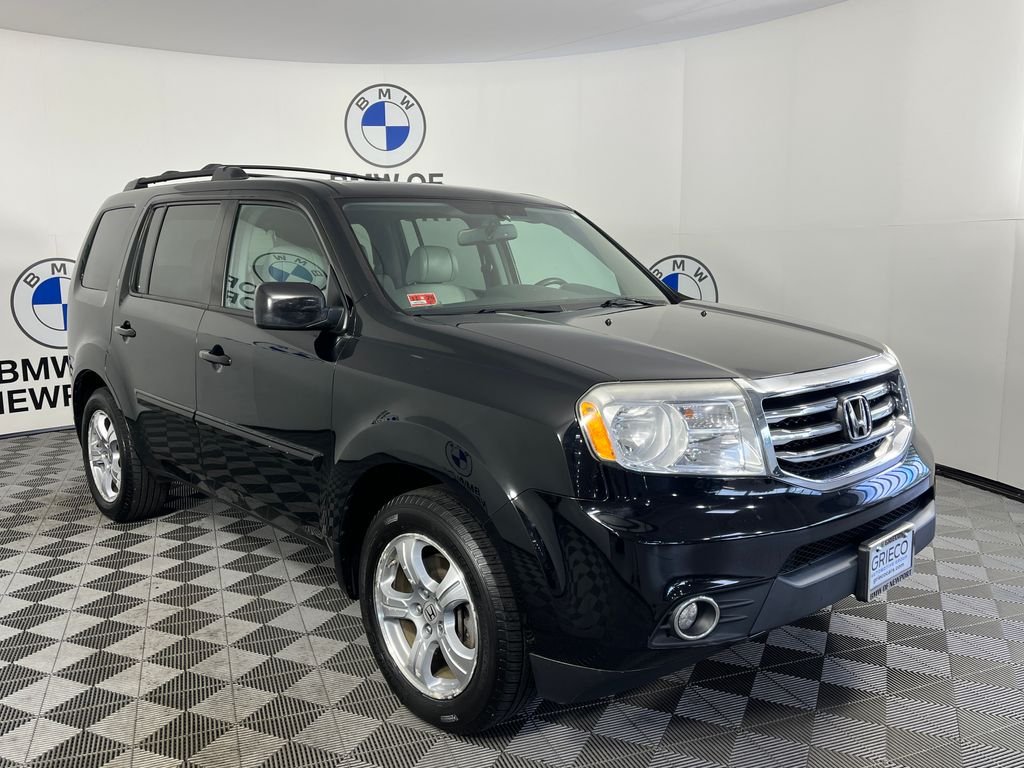 Used 2014 Black Honda EX-L image 1