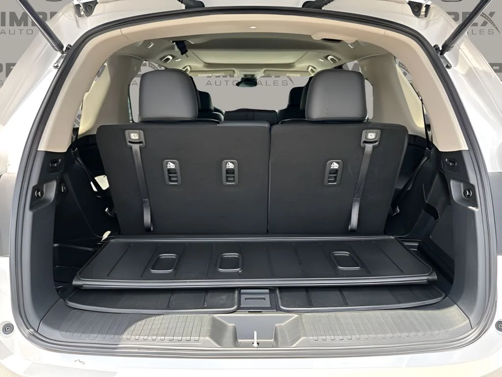 Used 2025  Honda Touring image 30