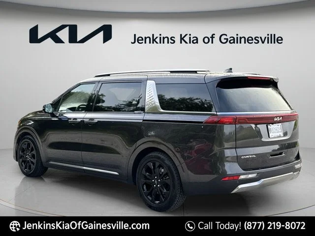 Used 2023 Gray Kia SX Prestige image 5