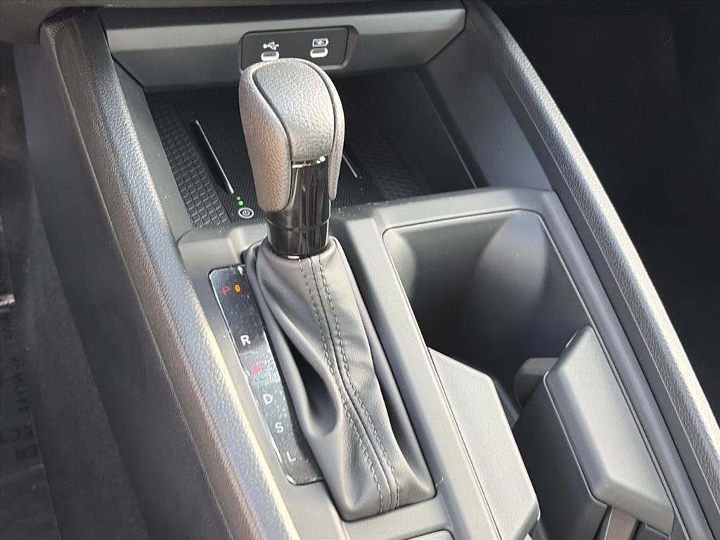 New 2026 Platinum White Pearl Honda LX image 10