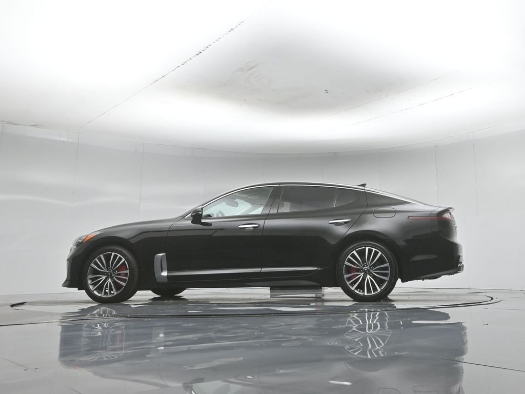 Used 2019 Black Kia Premium image 55