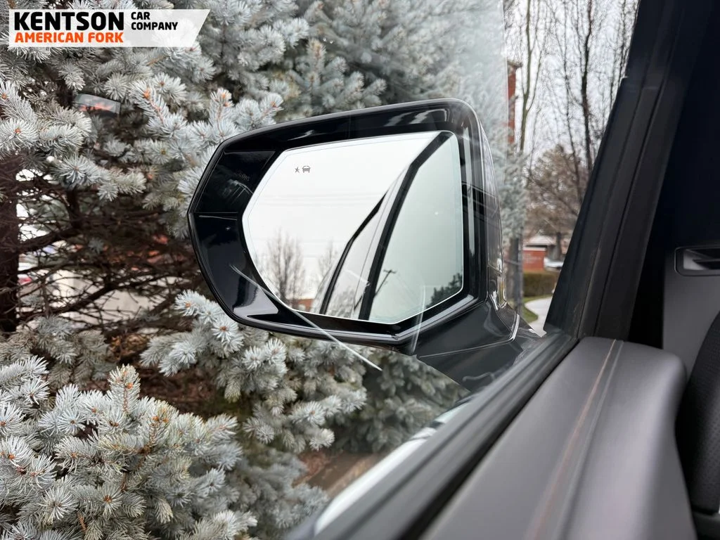 2025 Chevrolet Suburban High Country - Photo 24