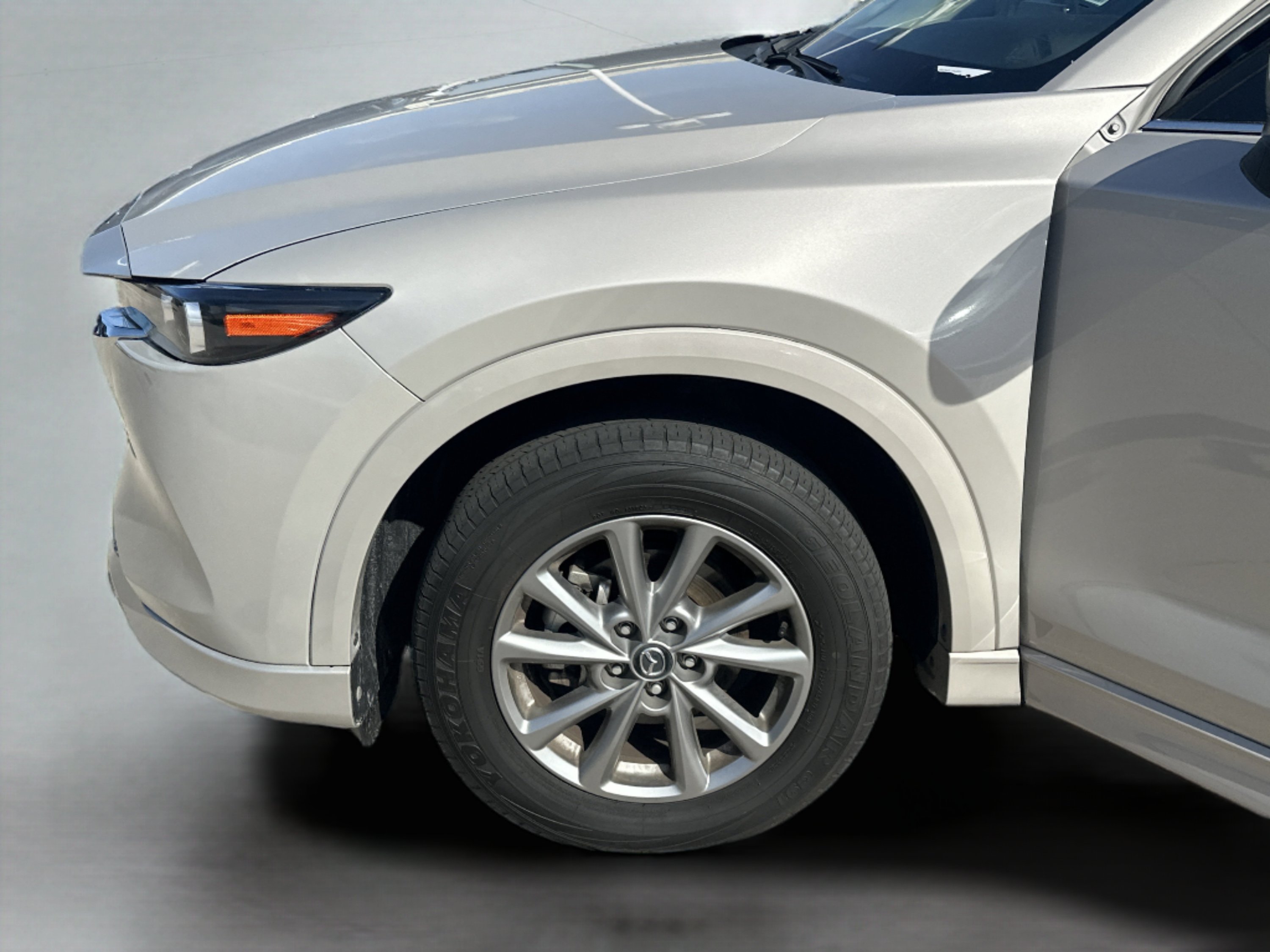Used 2025 Platinum Quartz Metallic Mazda 2.5 S Preferred Package image 26