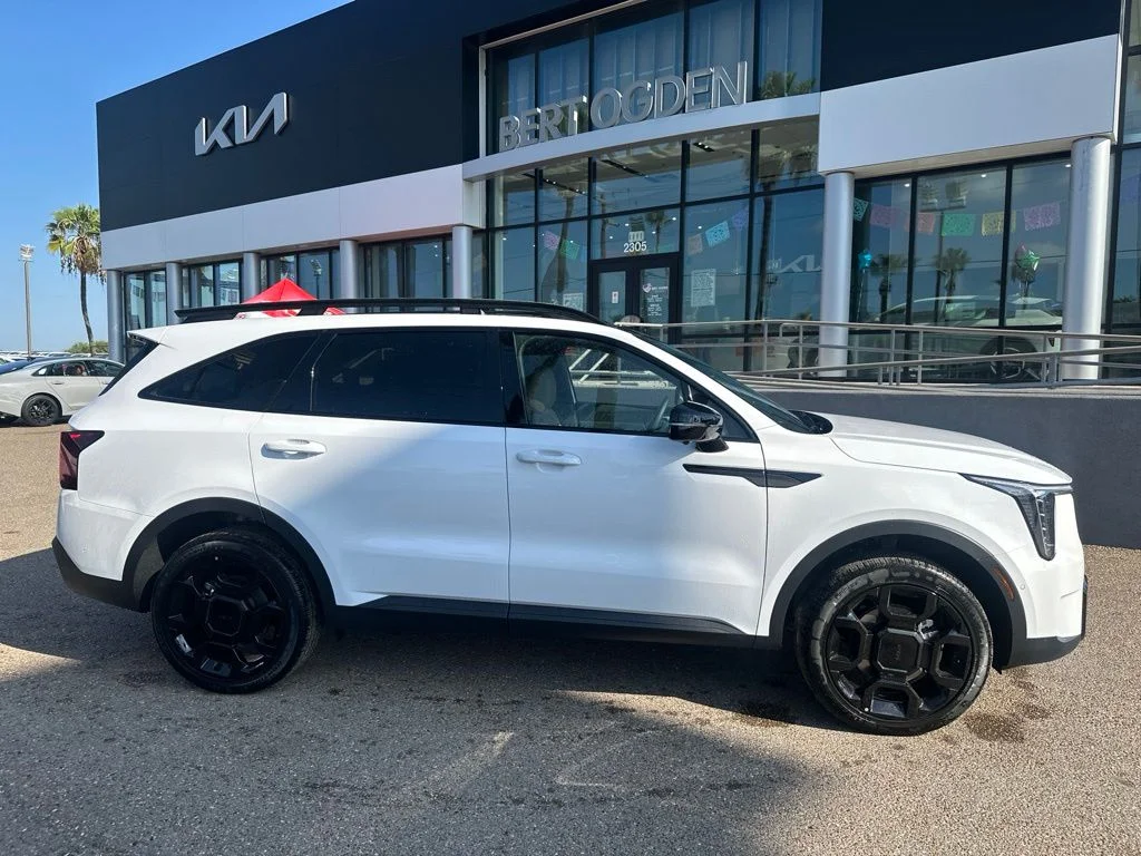New 2026 White Kia X-Line SX image 4